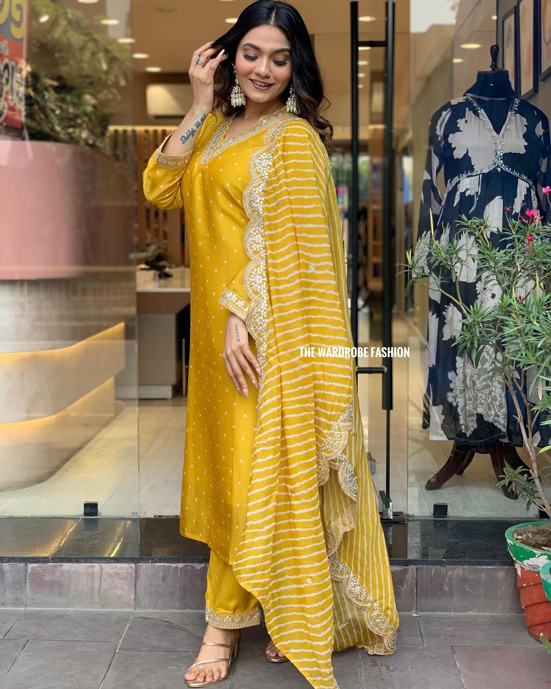 YELLOW SUIT SET