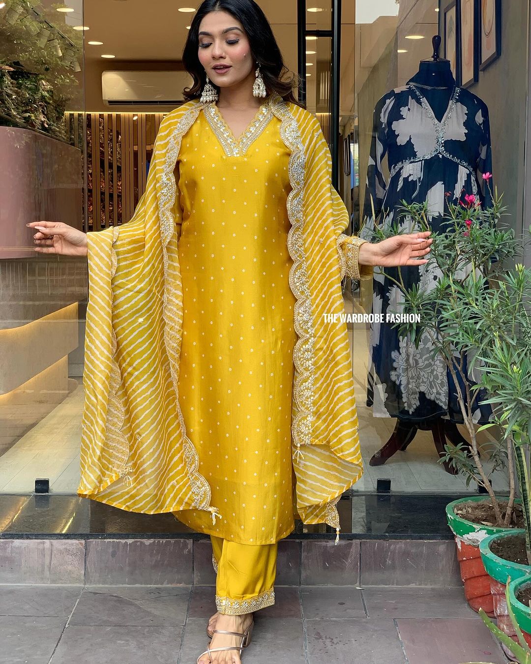 YELLOW SUIT SET