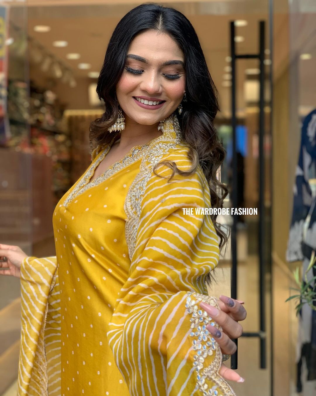 YELLOW SUIT SET