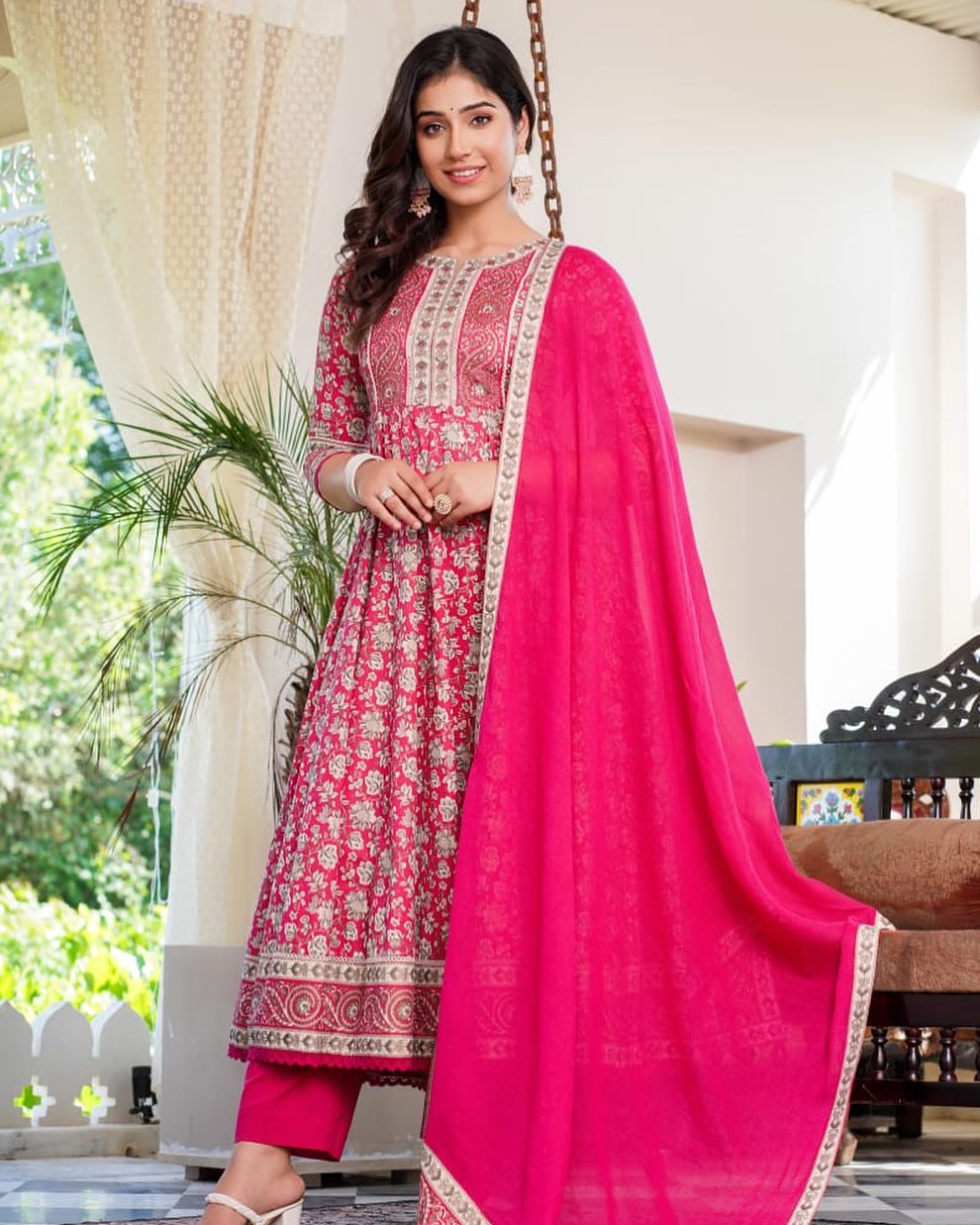 PINK VOLUMINOUS ANARKALI SUIT SET
