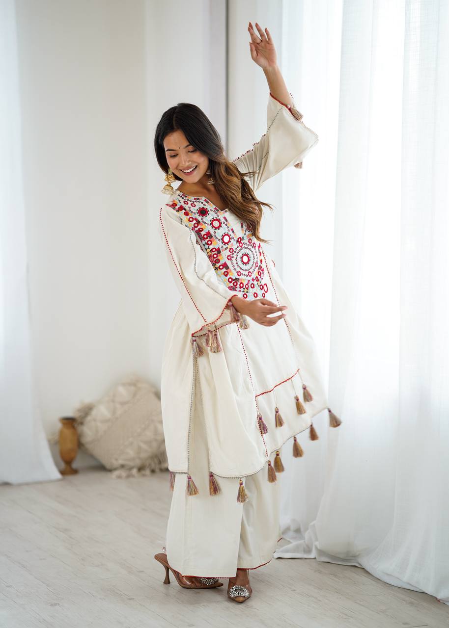 2-Piece Stylish Ensemble: Includes a well-fitted top and coordinated bottom