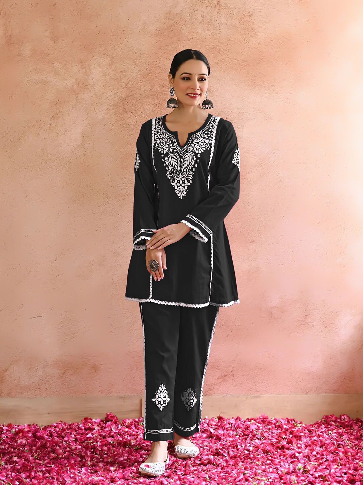 New Chikankari Exclusive Kurti_Pent Pair (Black)