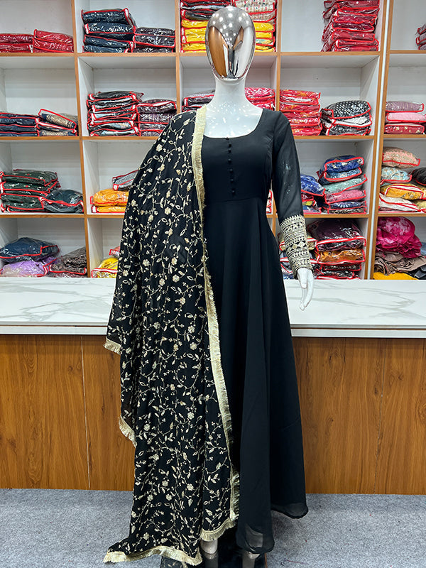 Black anarkali with golden dupatta best sale