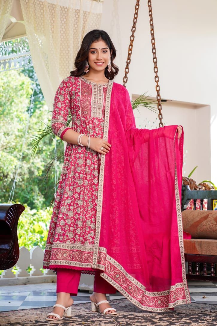 PINK VOLUMINOUS ANARKALI SUIT SET