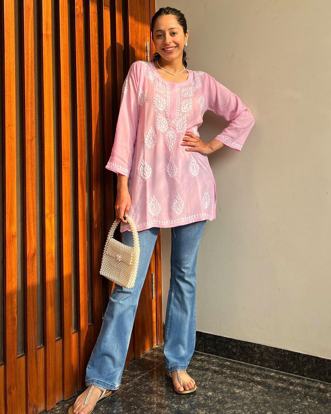 Women Chikankari Cotton A-line Kurta (Baby Pink)