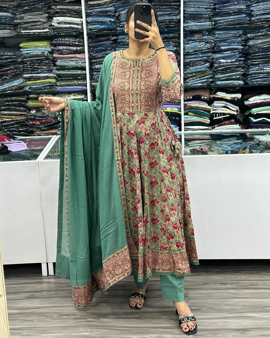 TEAL GREEN VOLUMINOUS ANARKALI SUIT SET