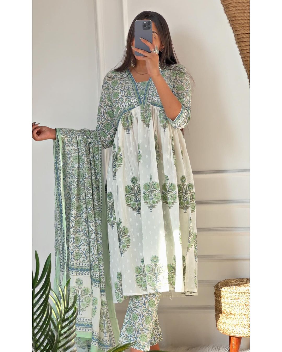 WHITE FLORAL PRINT AFGHANI SUIT SET