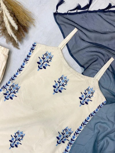 EXCLUSIVE STRIPPED KURTI AND PANT IN COTTON WITH DUPATTA